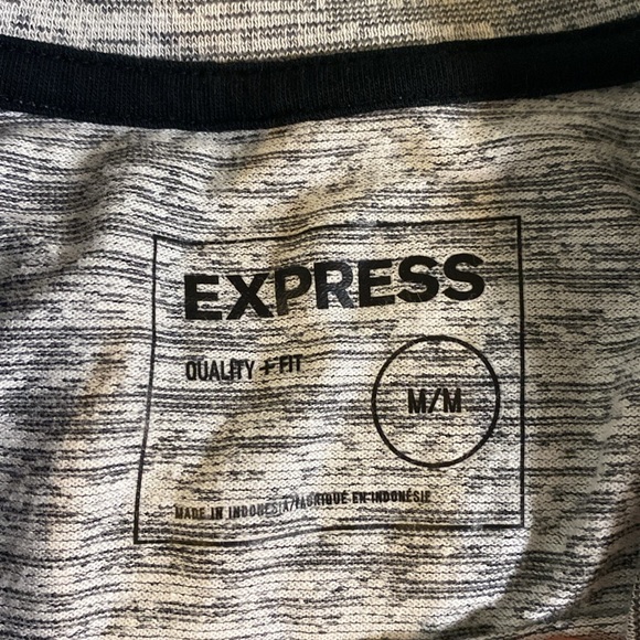 Express Short Sleeve shirt. - Picture 5 of 5
